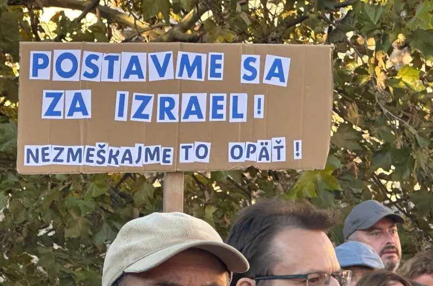 Spomienkové zhromaždenie v Bratislave: Rok od krvavého útoku Hamasu na Izrael + VIDEÁ + FOTO