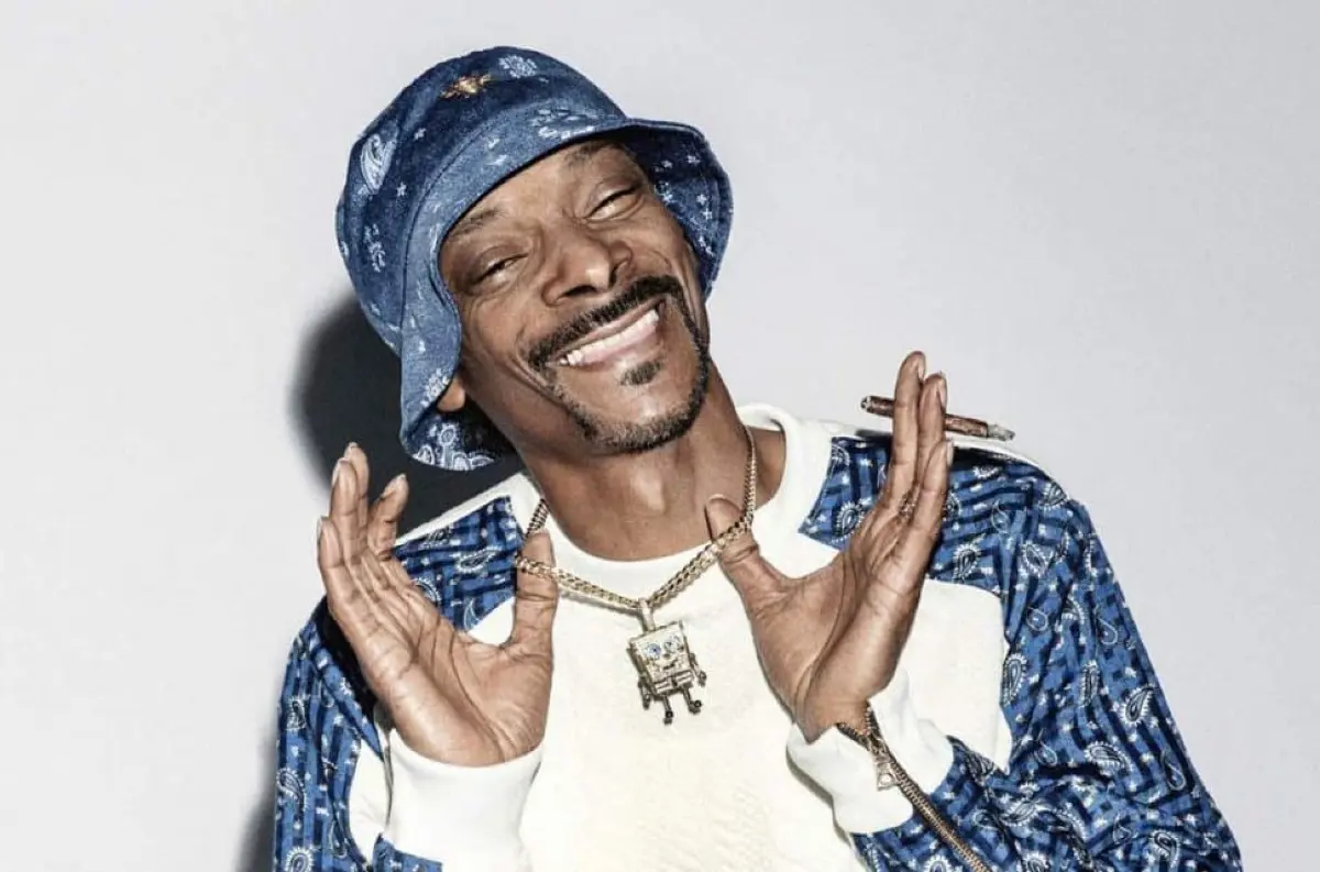 Snoop Dogg: Od drsných začiatkov po legendu rapu a podnikania +VIDEO