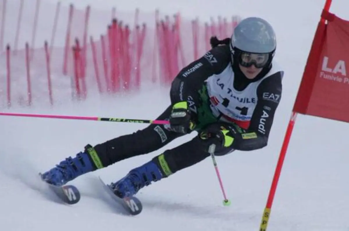 Tragédia na ľadovci: Lyžiarka Lorenziová podľahla vážnym zraneniam po ťažkom páde +VIDEO