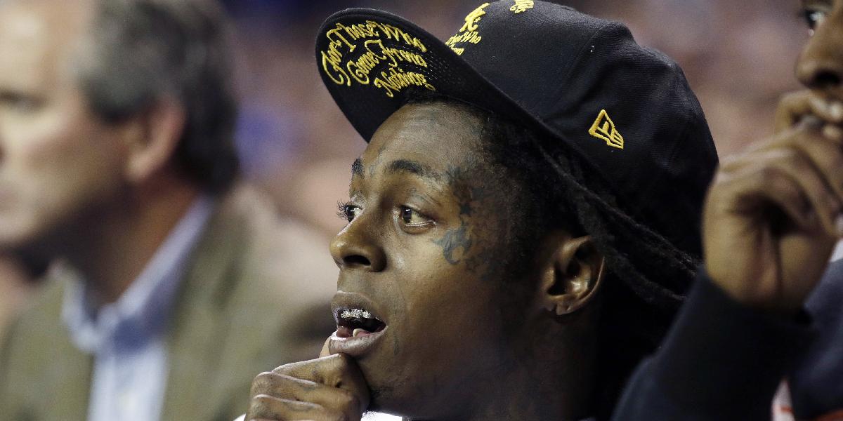 Raper Lil Wayne mal opäť záchvat, skončil v nemocnici