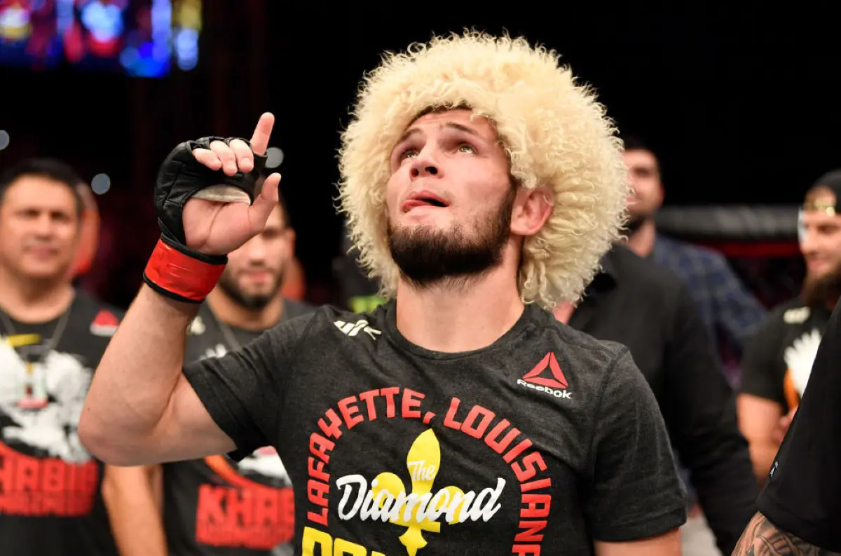 Khabib Nurmagomedov spomína na brutálnu pouličnú bitku, v ktorej musel zdolať dvoch bratov, aby pomstil svojho bratranca! + VIDEO