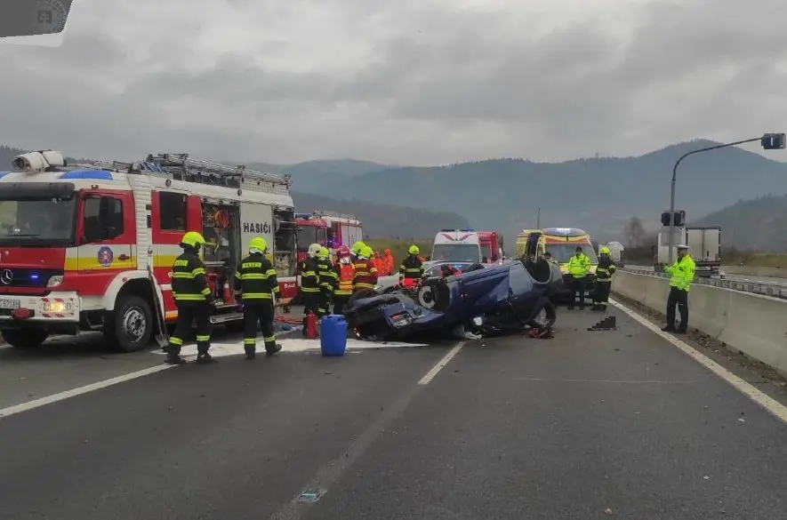 Nehoda na diaľnici D1 za tunelom Branisko si vyžiadala jednu obeť, diaľnica uzavretá