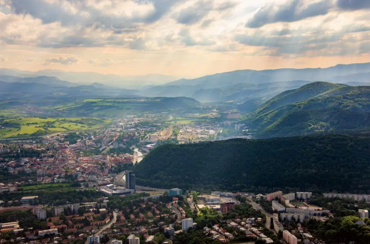 Banskobystrický kraj zažíva turistický boom: Rekordné tržby a nové atrakcie lákajú návštevníkov +VIDEO