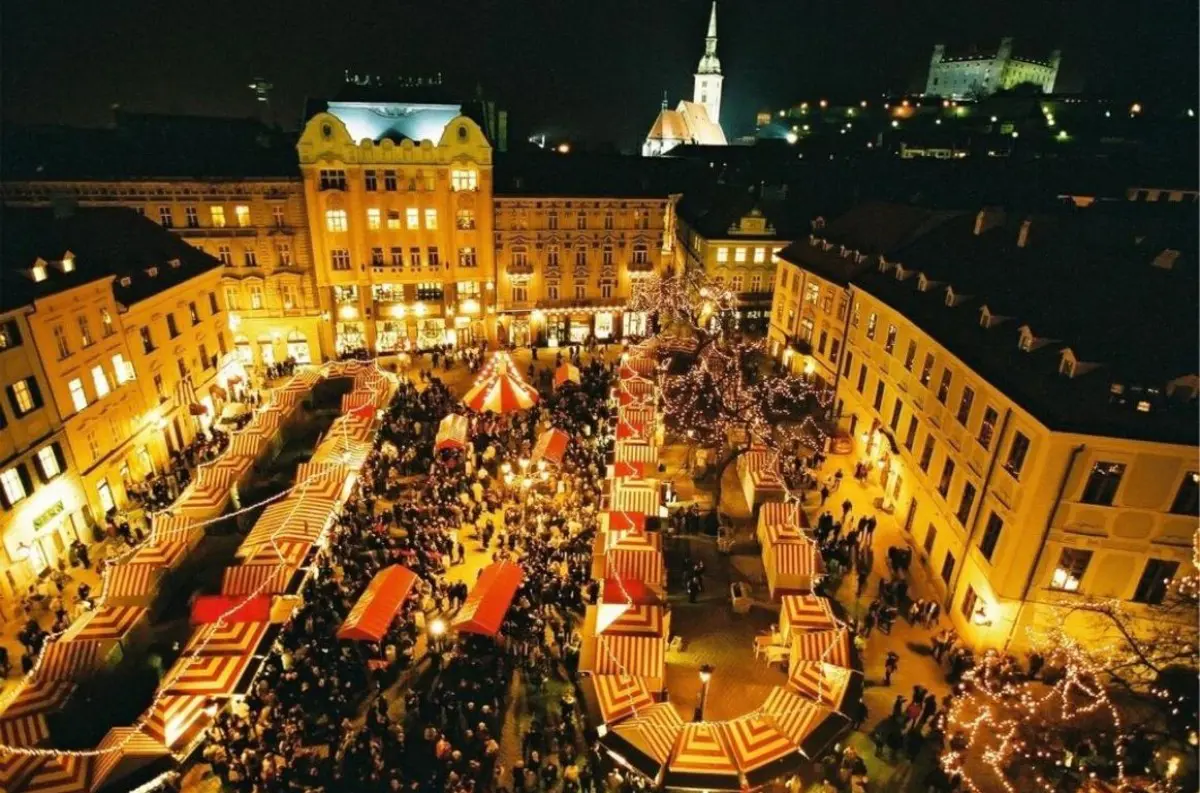 Príďte na Vianočné trhy do BRATISLAVY! Otvoria sa už tento PIATOK. Bohatý PROGRAM, veľa pochúťok a ďalších vecí