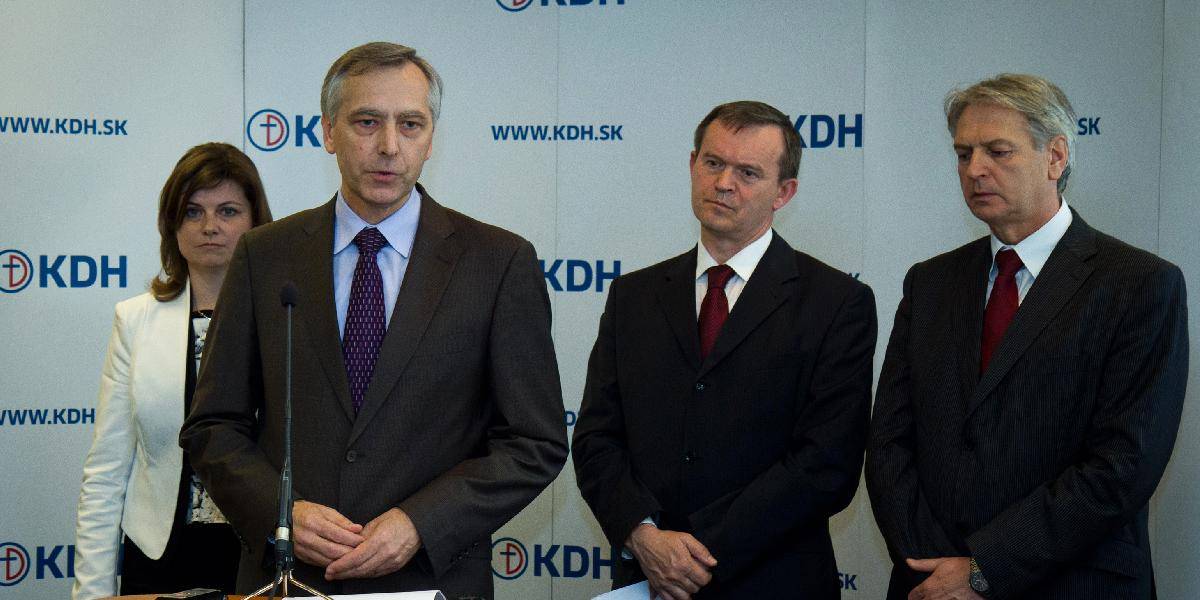 KDH chce doručovať voličom pred krajskými voľbami zoznam kandidátov