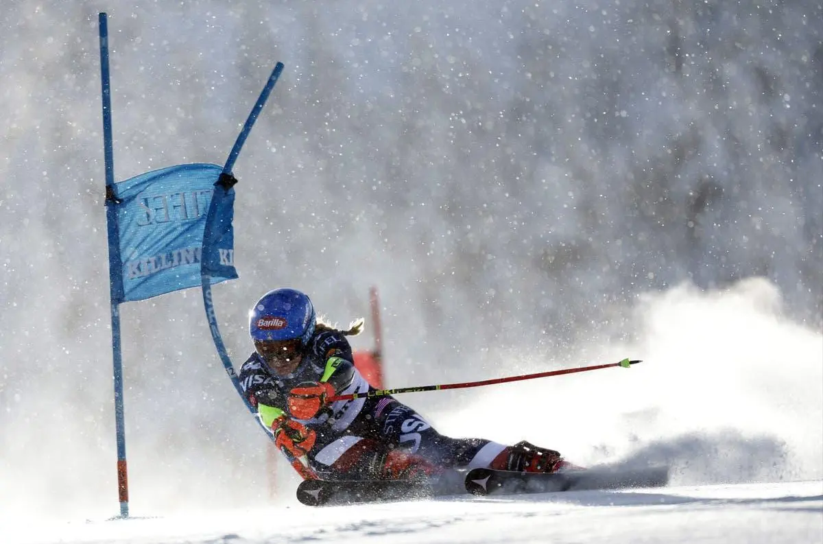 Zranenie Mikaely Shiffrinovej: Americká lyžiarka vynechá niekoľko týždňov zo Svetového pohára po páde v Killingtone +VIDEO