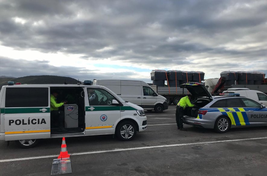 Vodička v Handlovej zadržaná pre alkohol za volantom: Polícia namerala 1,8 promile