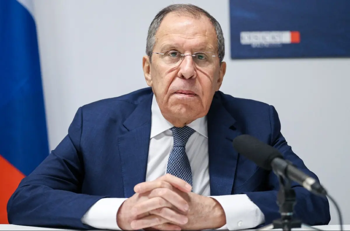 Lavrov pre Tuckera Carlsona: Prečo Rusko odmieta NATO na Ukrajine a aké posolstvo posiela Západu? + VIDEO