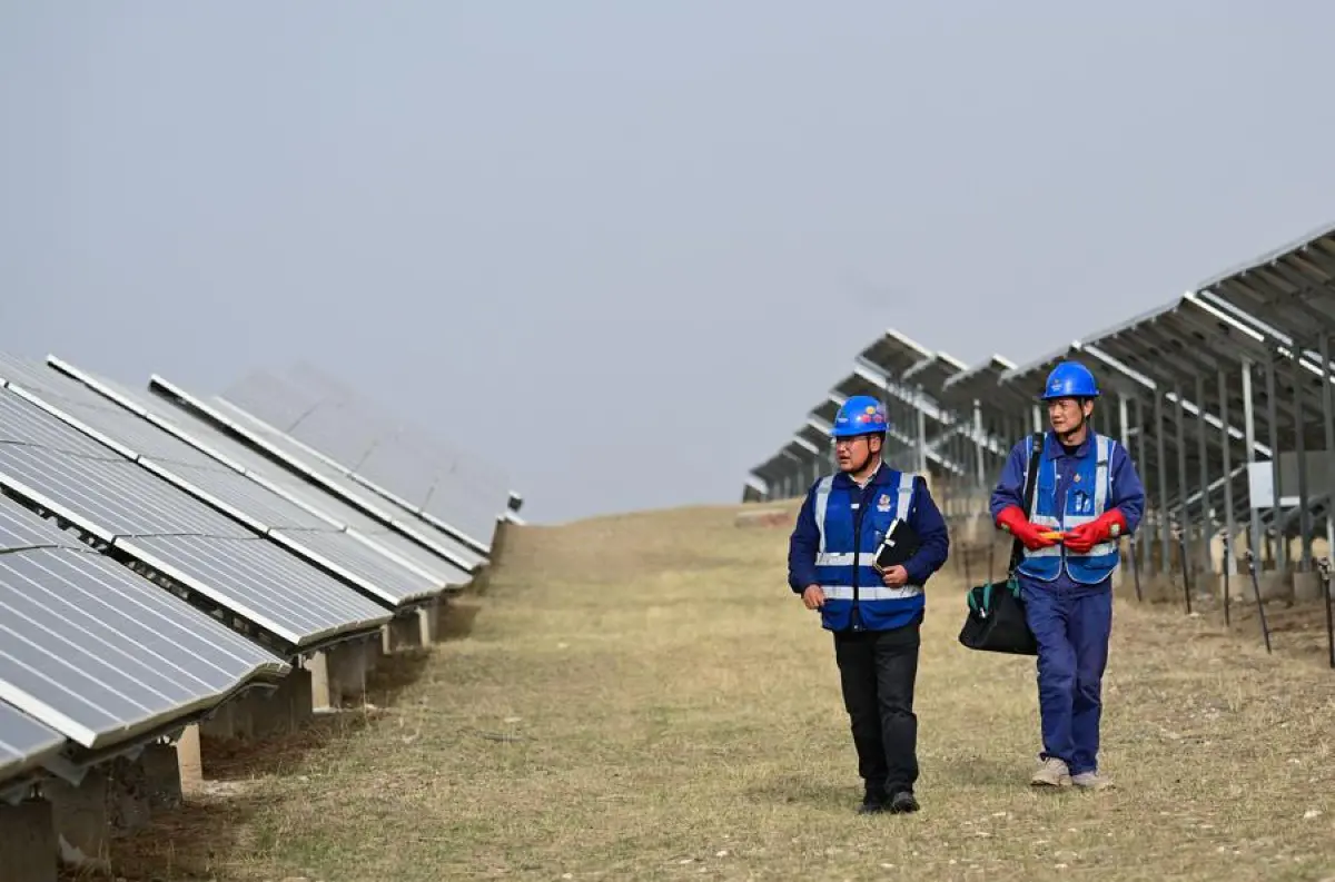 Čínske solárne farmy: Symbol revolúcie zelenej energie + VIDEO