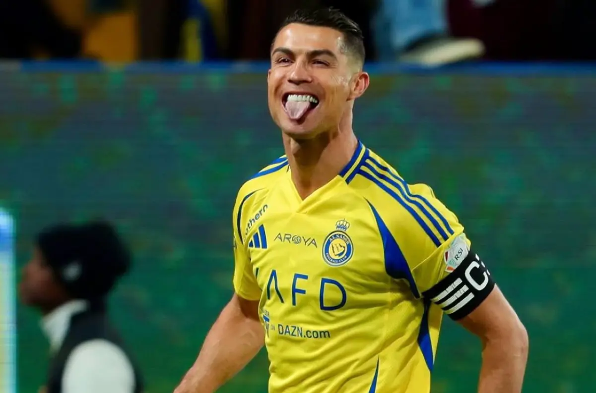 Cristiano Ronaldo a nová mega zmluva s Al Nassr: Zárobok 3,8 milióna eur týždenne a cieľ prekonať hranicu 1000 gólov +VIDEO