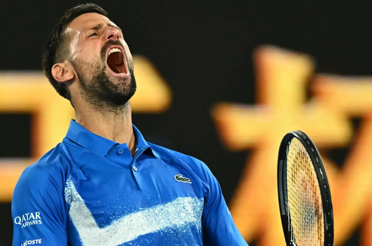 Novak Djoković triumfoval nad Alcarazom a postúpil do semifinále Australian Open 2025: Kontroverzie aj heroický výkon! +VIDEO