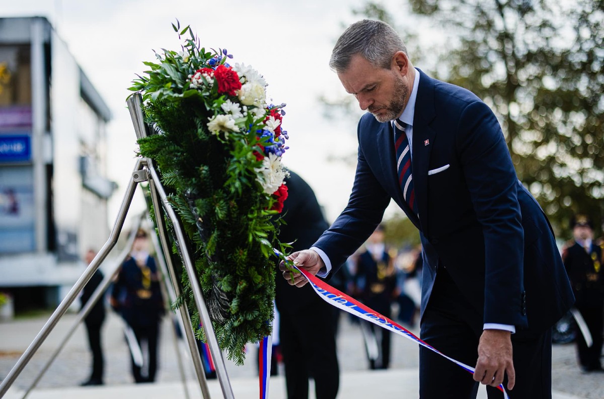 80 rokov od oslobodenia Auschwitz-Birkenau: Prezident Pellegrini si uctí obete holokaustu