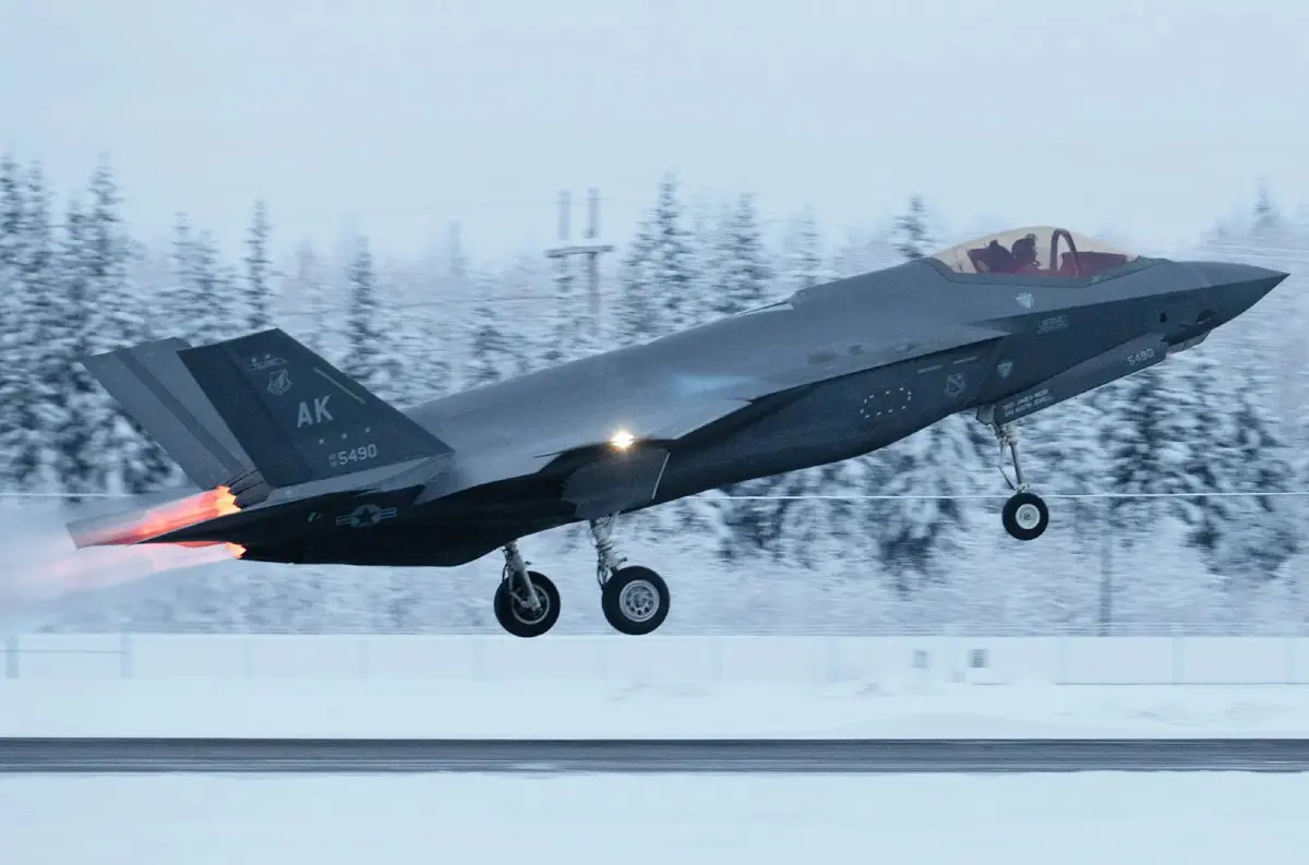 Katastrofa F-35 na Aljaške: Najdrahší obranný program USA pod paľbou kritiky + VIDEO