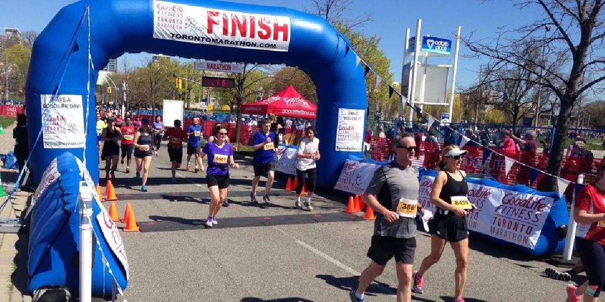 Tragédia na maratóne v Toronte: Mladá žena neprežila, ďalší muž bojoval o život 