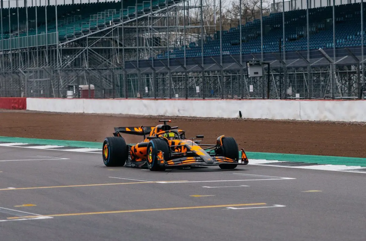 Formula 1: McLaren je prvá stajňa, ktorá odhalila dizajn nového tátoša! Pozrite sa na tú nádheru +VIDEO