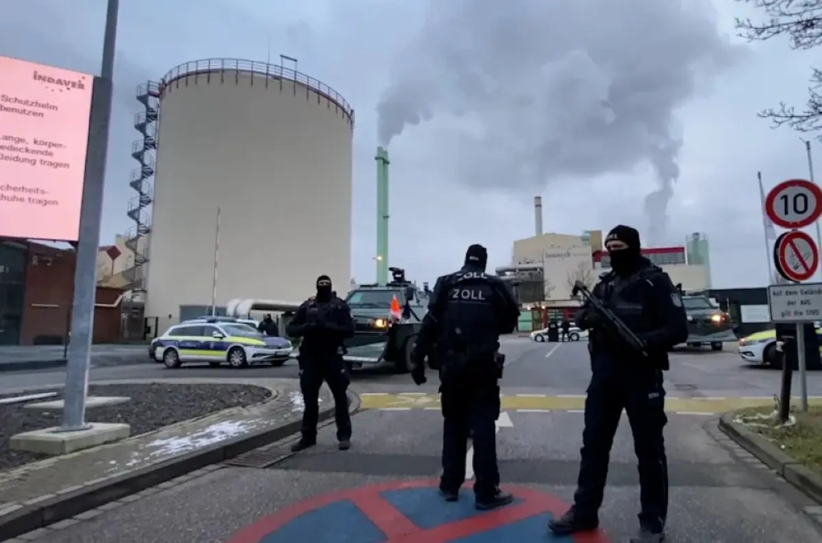 Hamburg: Mega SPAĽOVANIE 100 ton KOKAÍNU v hodnote 1,5 mld. eur! +VIDEO – pozrite si