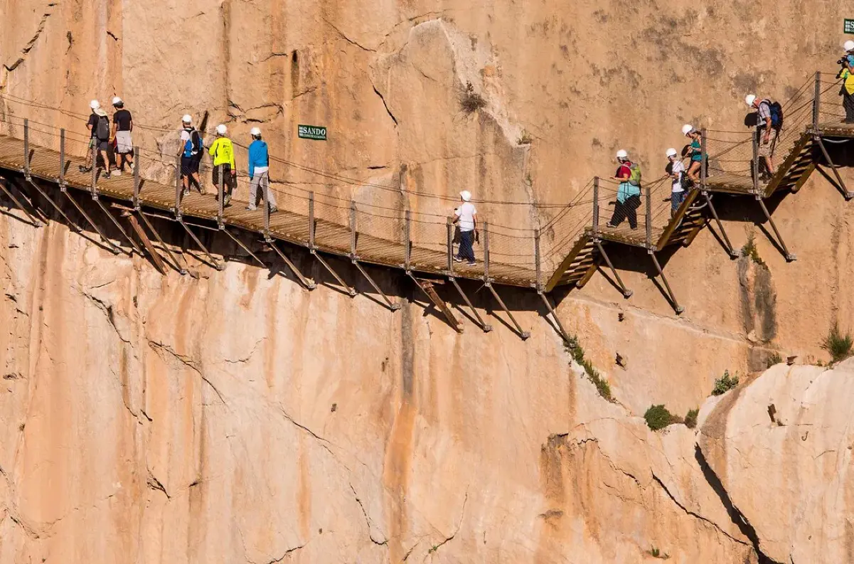 Caminito del Rey v Španielsku dostane najdlhší peší visutý most v krajine: Nový rekord a bezpečnosť! +VIDEO