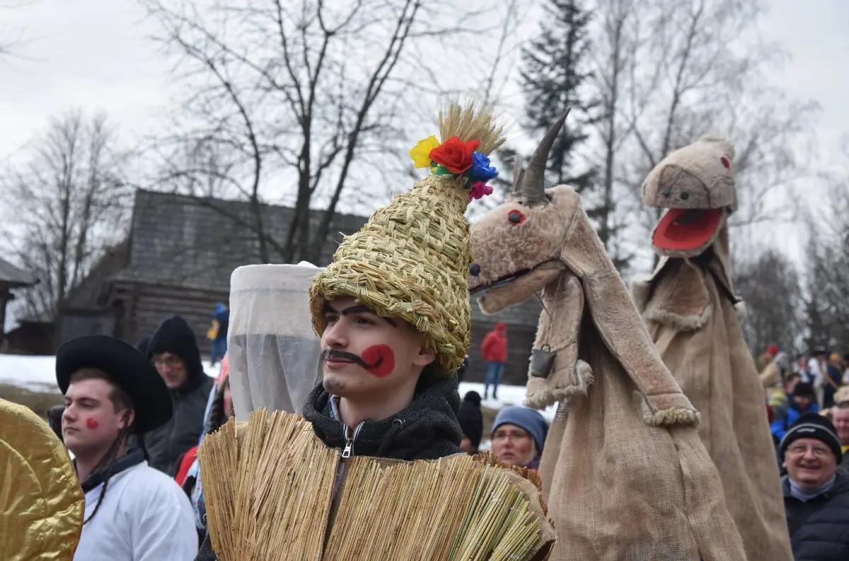 Martinské múzeum oživilo fašiangové tradície: Návštevníci zažili pochovávanie basy a výrobu fánok