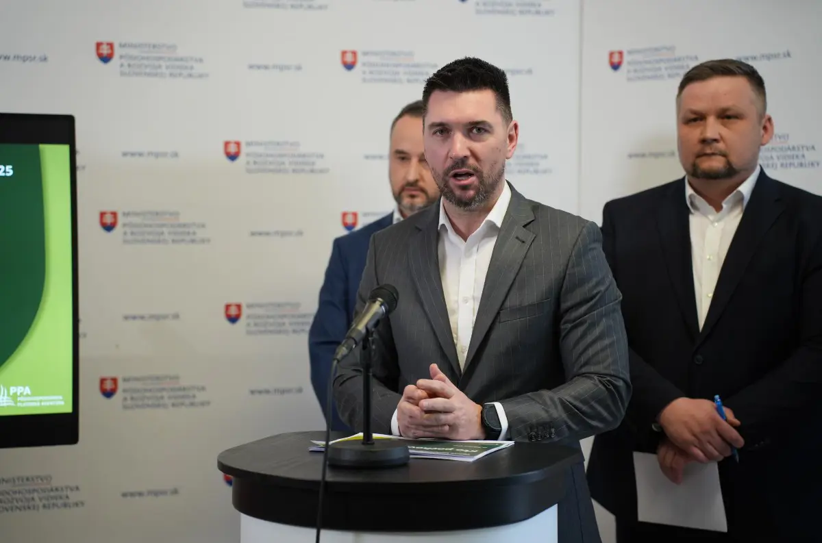Minister pôdohospodárstva Takáč: Kto POCHOVAL miestne akčné skupiny? Opozíciu obvinil z totálneho AMATERIZMU! +VIDEO