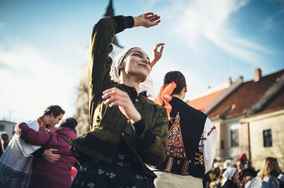 Prešovské Fašiangy: Pestrý folklórny sprievod a veselica v centre mesta +VIDEO