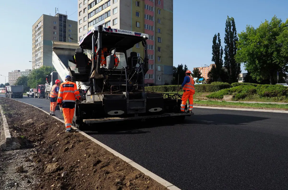 Košice opravujú cesty a chodníky: Investície zmenia tvár mesta