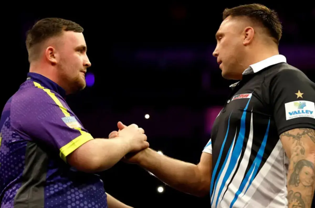 Gerwyn Price dominuje nad Littlerom a chce udržať sériu! Atmosféra Premier League šípok v Cardiffe bude šialená! +VIDEO
