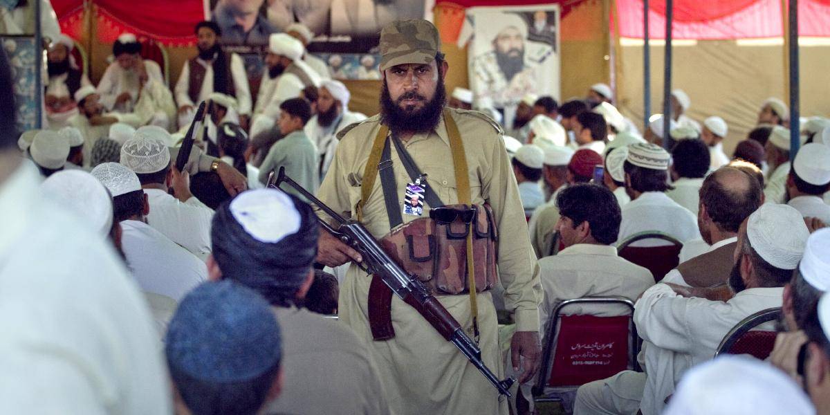 Krvavé parlamentné voľby: Taliban ohlásil samovražedné útoky