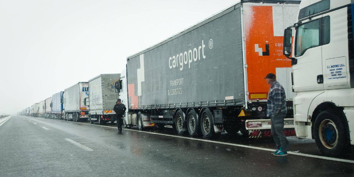 Každý štvrtý kamión zo Slovenska do Maďarska vozí pre špekulantov s DPH