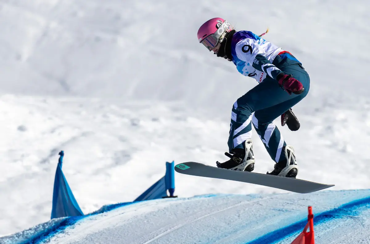 Slováci idú po medailu! Mladé snowboardcrossové talenty zabojujú na majstrovstvách sveta vo Francúzsku! +VIDEO