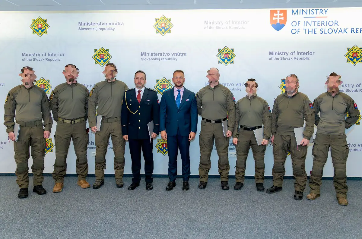 Slovenskí elitní policajti dostali vyznamenania: Minister Šutaj Eštok ocenil protiteroristickú jednotku za skvelú prácu v ATLAS-e!
