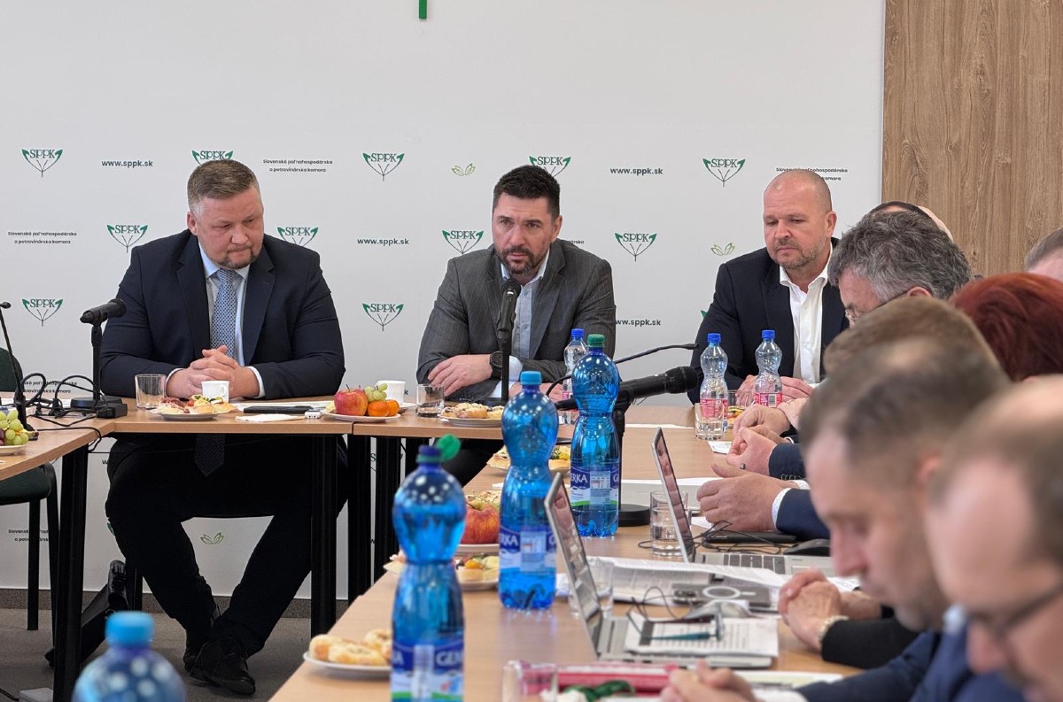 Slintačka a krívačka na Slovensku: Začína likvidácia hovädzieho dobytka v Jurovej +VIDEO