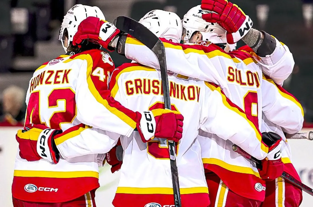 Slováci v NHL: Pospíšil a Calgary stále žijú v boji o play-off, Černák bodoval pri kanonáde Tampy, Ovečkin prepísal históriu +VIDEO