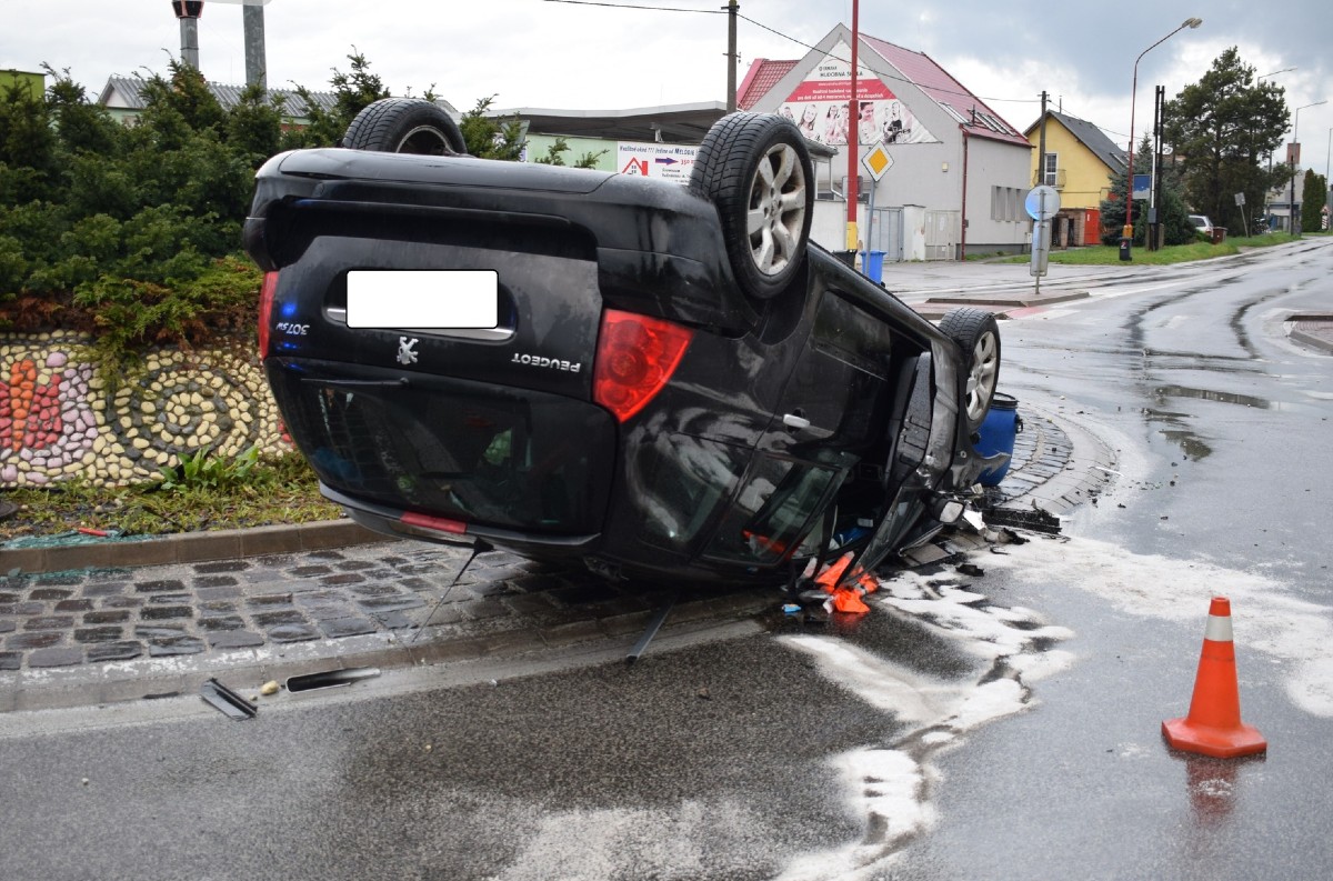 Veľkonočné nehody v Trnavskom kraji: Alkohol za volantom spôsobil nebezpečné incidenty