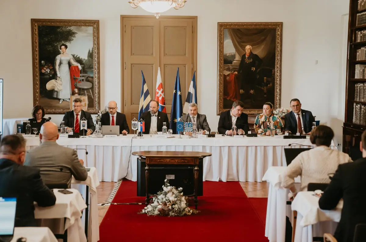 Hlohovecká hvezdáreň prejde modernizáciou, pribudne aj nové zdravotnícke centrum: Kraj chystá miliónové investície!