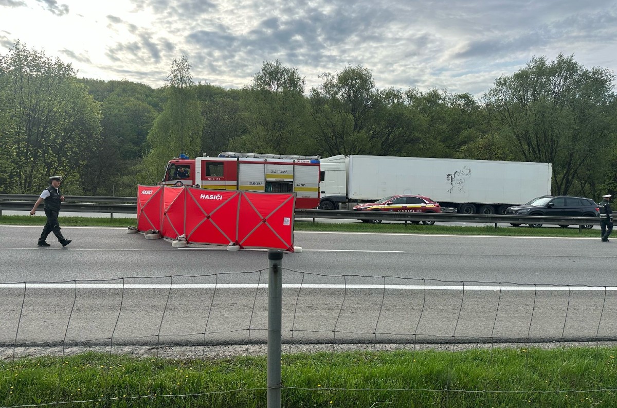 Tragická nehoda medzi Košicami a Prešovom: Jedna obeť, dieťa vo vážnom stave
