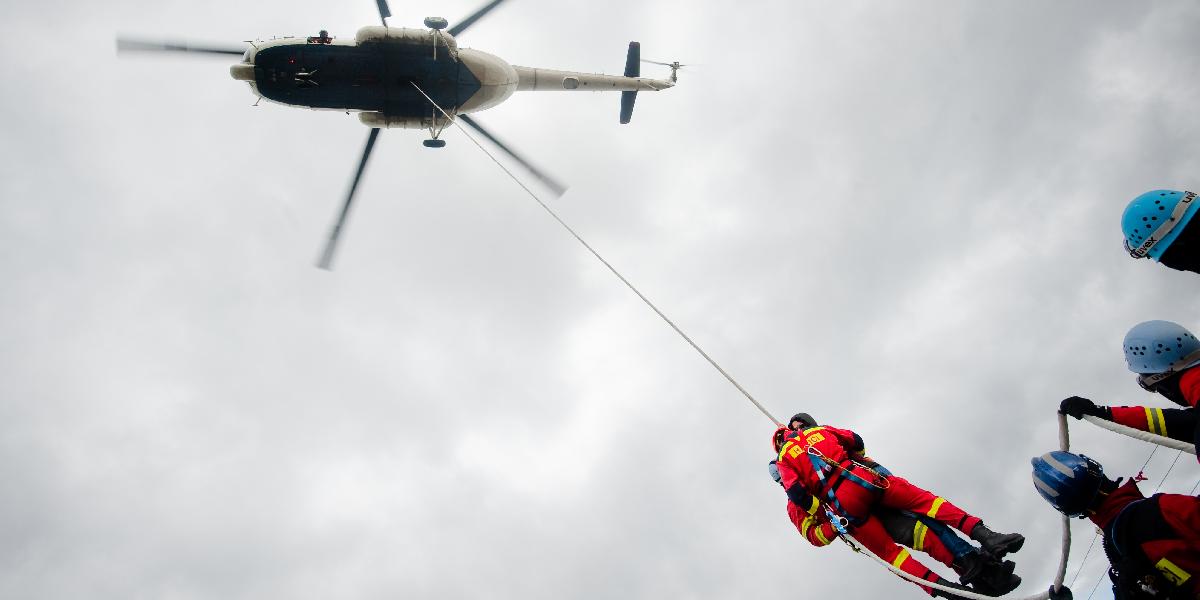 Vrtuľník musel zachraňovať dvoch rakúskych motorkárov