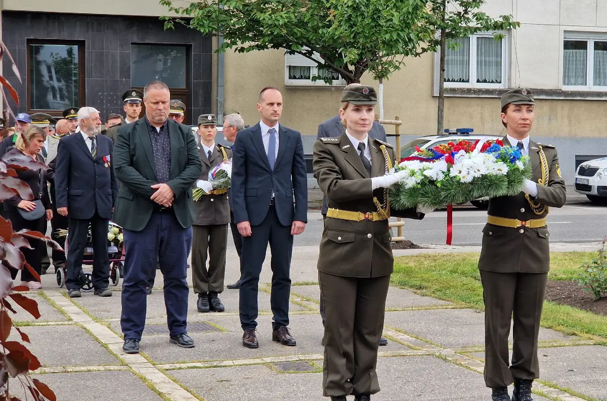 Piešťany oslavujú 80. výročie víťazstva nad fašizmom: Letecké ukážky a bohatý program lákajú návštevníkov