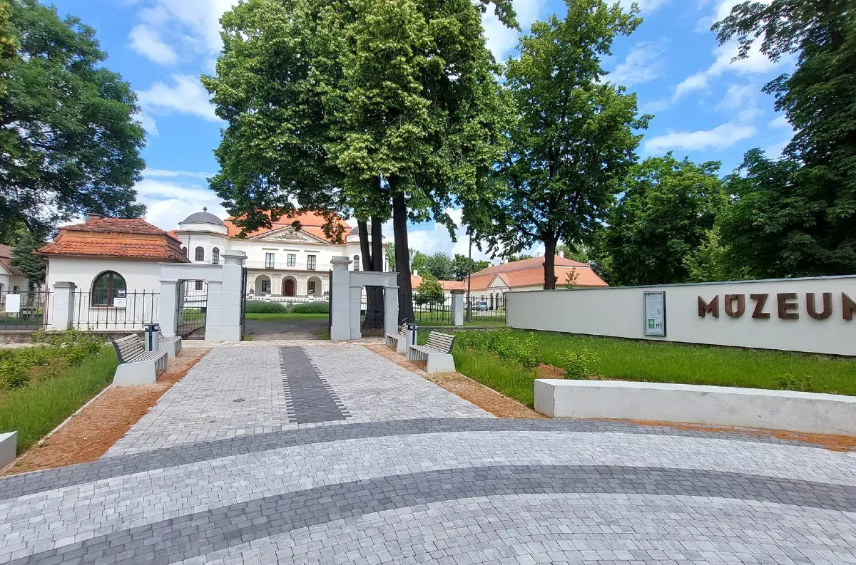 Noc múzeí a galérií 2025 v Michalovciach: Zemplínske múzeum odhalí skryté poklady! +VIDEO