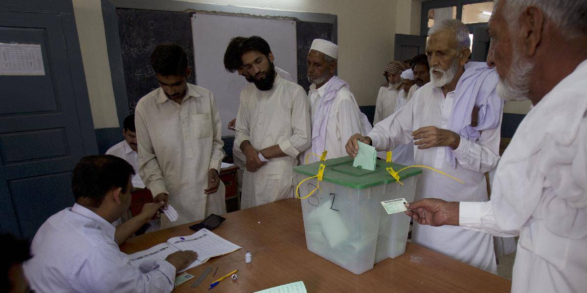 Taliban varuje občanov pred účasťou na voľbách