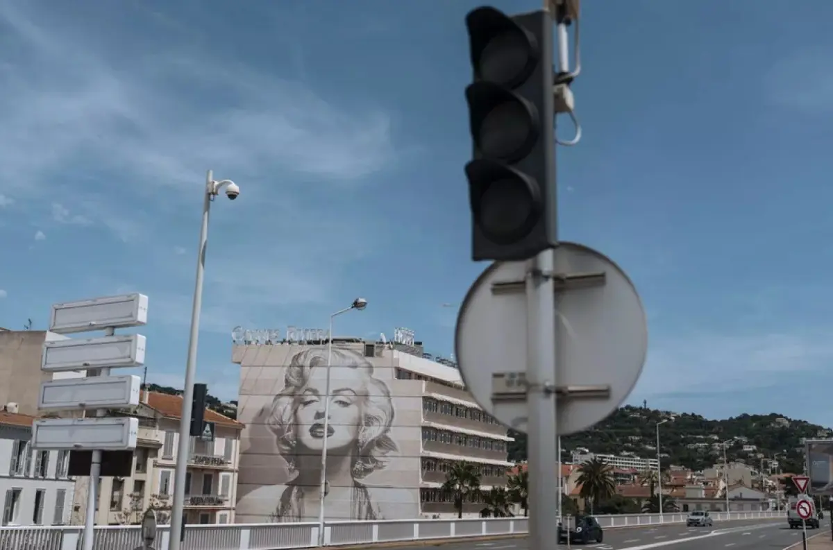 SABOTÁŽ spôsobila VÝPADOK elektriny v Nice po filmovom festivale v Cannes +VIDEO