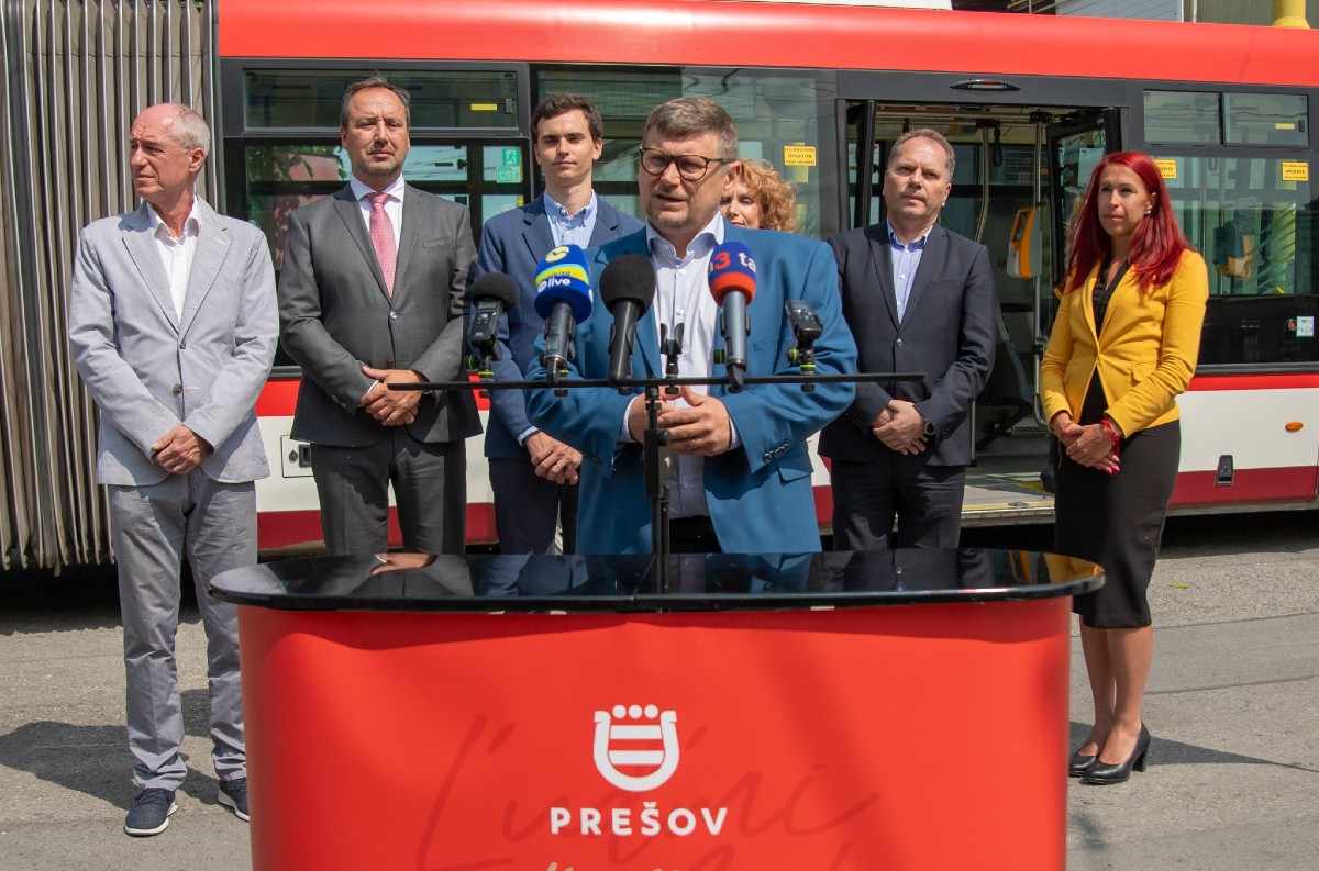 Prešov zavádza moderné označovače v MHD: Elektronický lístok kúpite kartou priamo vo vozidle +VIDEO