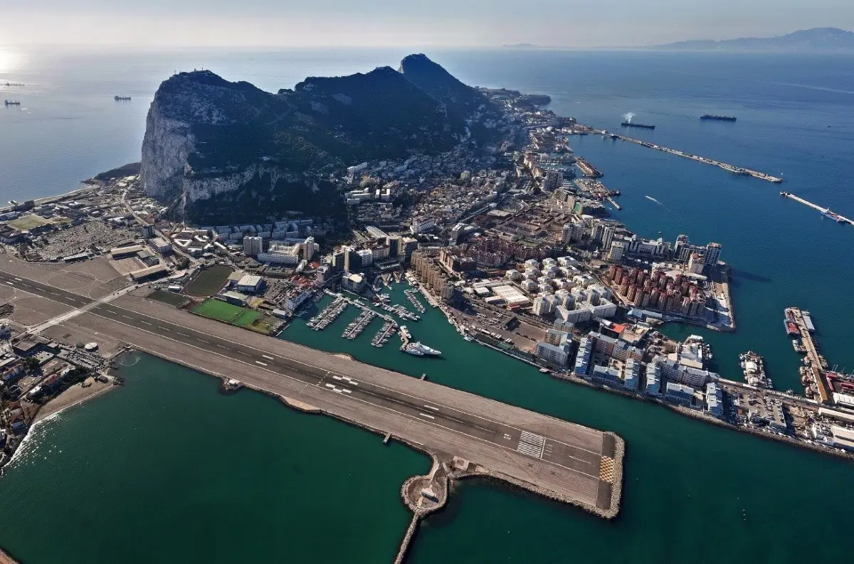 Gibraltár bez hraníc: EÚ a Británia konečne uzavreli historickú dohodu, ktorá mení mapu Európy!