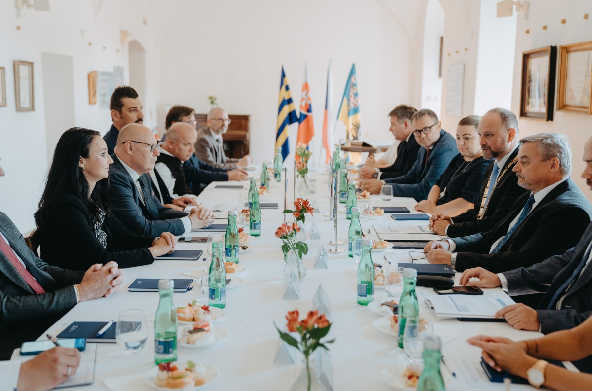 TTSK ide príkladom vláde: Trnavský kraj upevňuje cezhraničné partnerstvo s Olomouckým krajom
