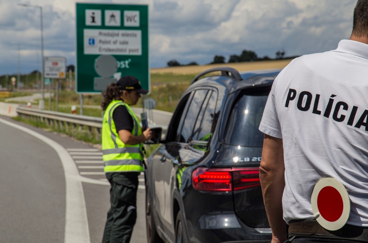 Policajti v Košickom kraji dohliadali na prvý školský deň: Viac ako 1 500 vodičov podrobili dychovým skúškam