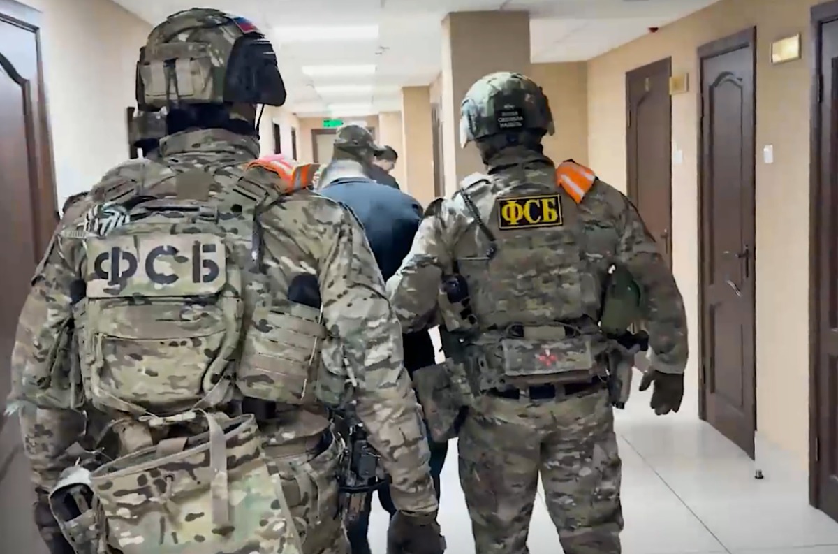 FSB zatkla občana Azerbajdžanu pre údajné plánovanie teroristických