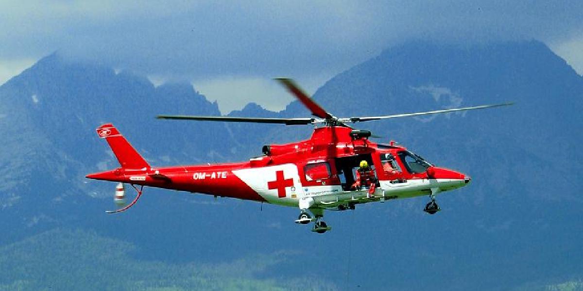 V oblasti Kráľovej Lehoty ratoval robotníka vrtuľník