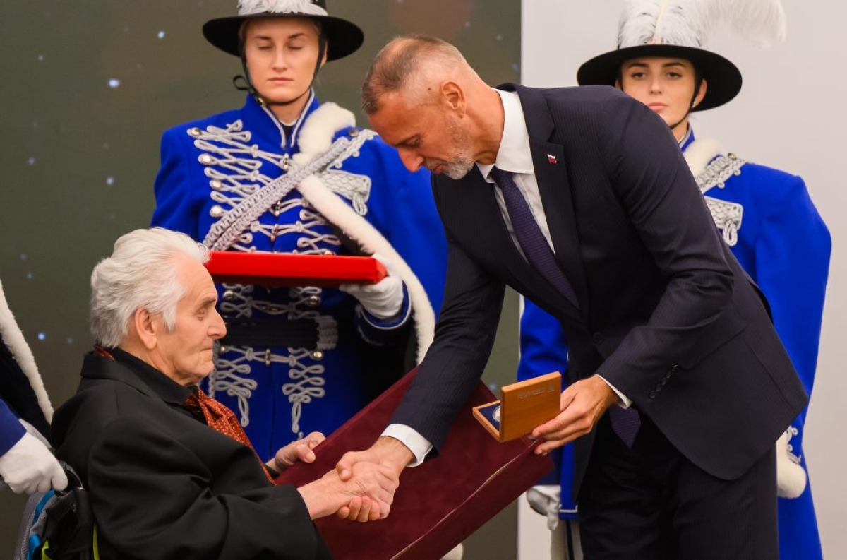 NRSR: Richard Raši udelil trom osobnostiam štátnu cenu Jozefa Miloslava Hurbana