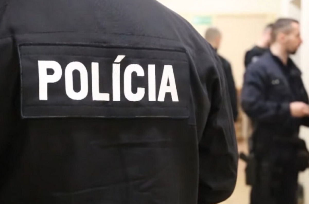 Galanta: Polícia zadržala 52-ročného muža, čelí obvineniu zo sexuálneho zneužívania a detskej pornografie