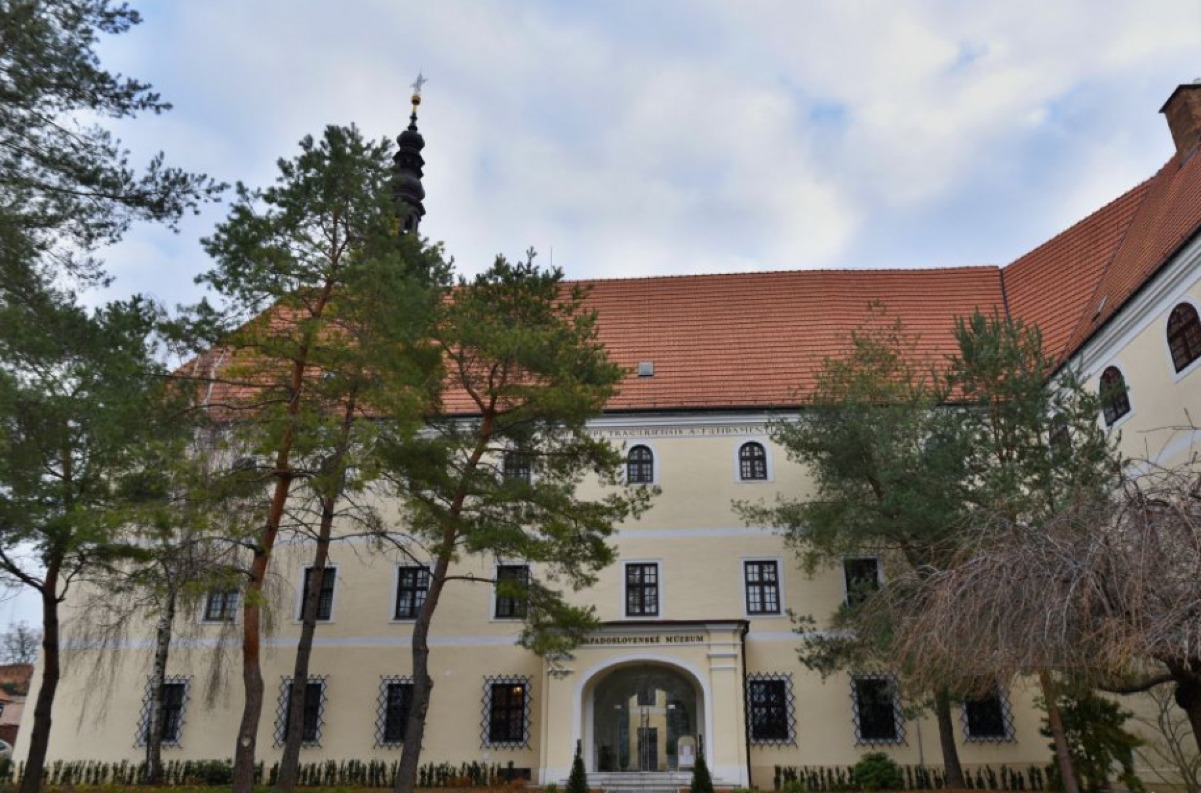 Trnava oslavuje 100 rokov mestskej hromadnej dopravy: Západoslovenské múzeum pripravilo jedinečnú výstavu