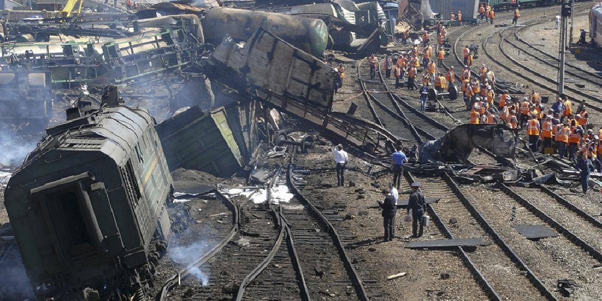 Vo vykoľajenom vlaku sa zranilo najmenej 62 ľudí